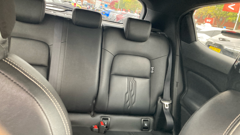 Nissan Juke 1.0 DiG-T 114 Tekna 5dr Petrol Hatchback